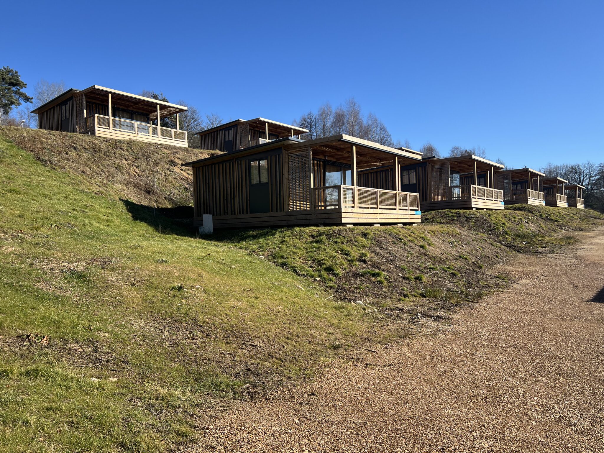 Erweiterung Camping Paradis Les Chanterelles – Mobilheime am Berghang