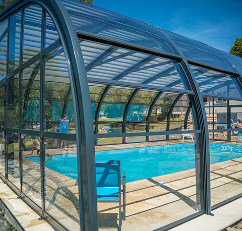 camping avec piscine thiers